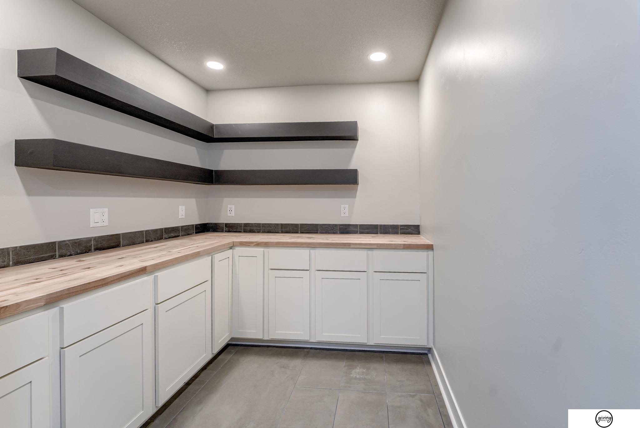 3913 N 207th Street, Elkhorn, Nebraska image 24