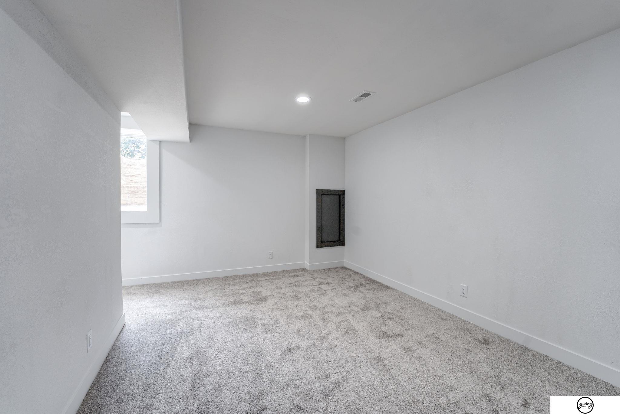 3913 N 207th Street, Elkhorn, Nebraska image 38
