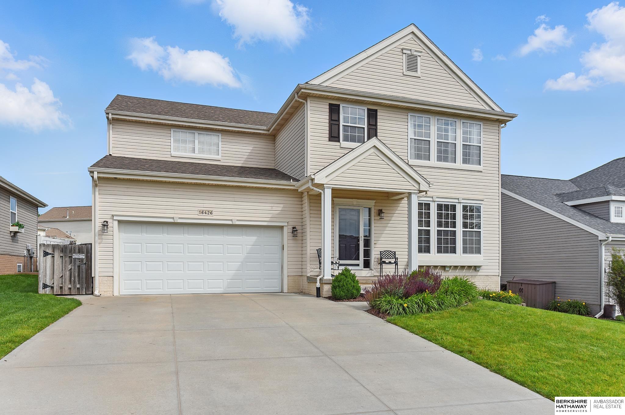 16426 Sherwood Avenue, Omaha NE 68116