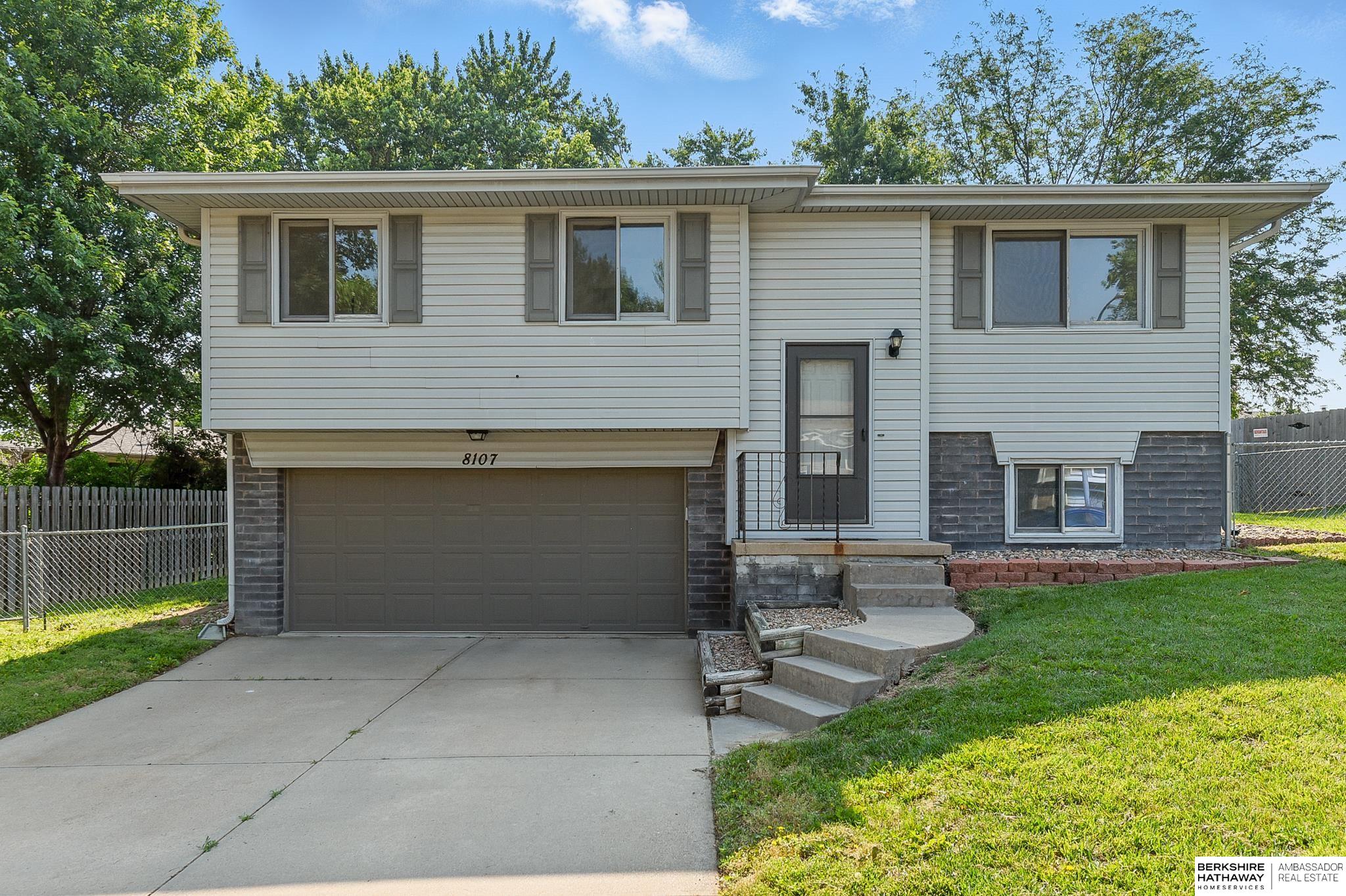 8107 S 153rd Street, La Vista NE 68138