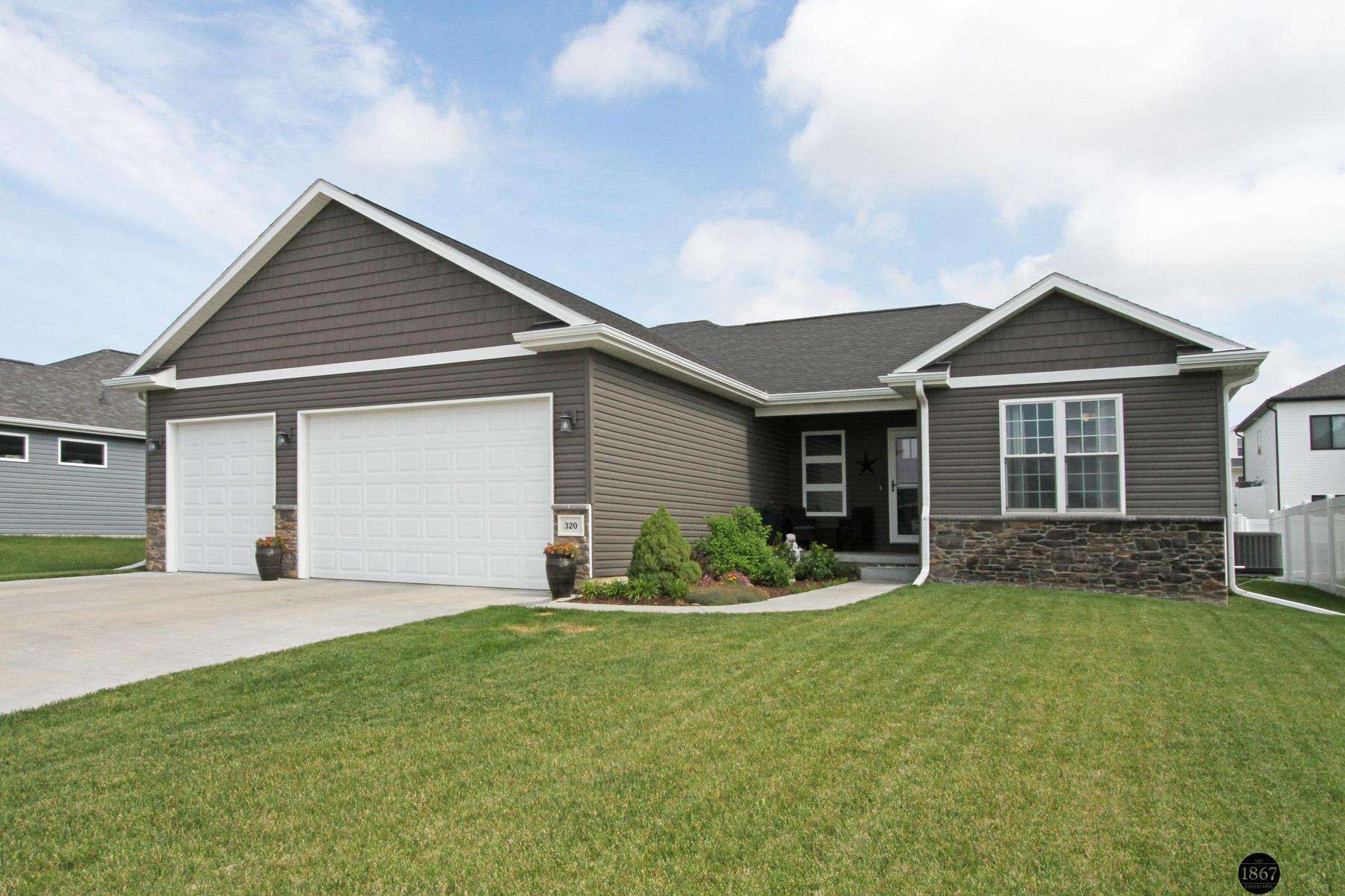 320 Woodland