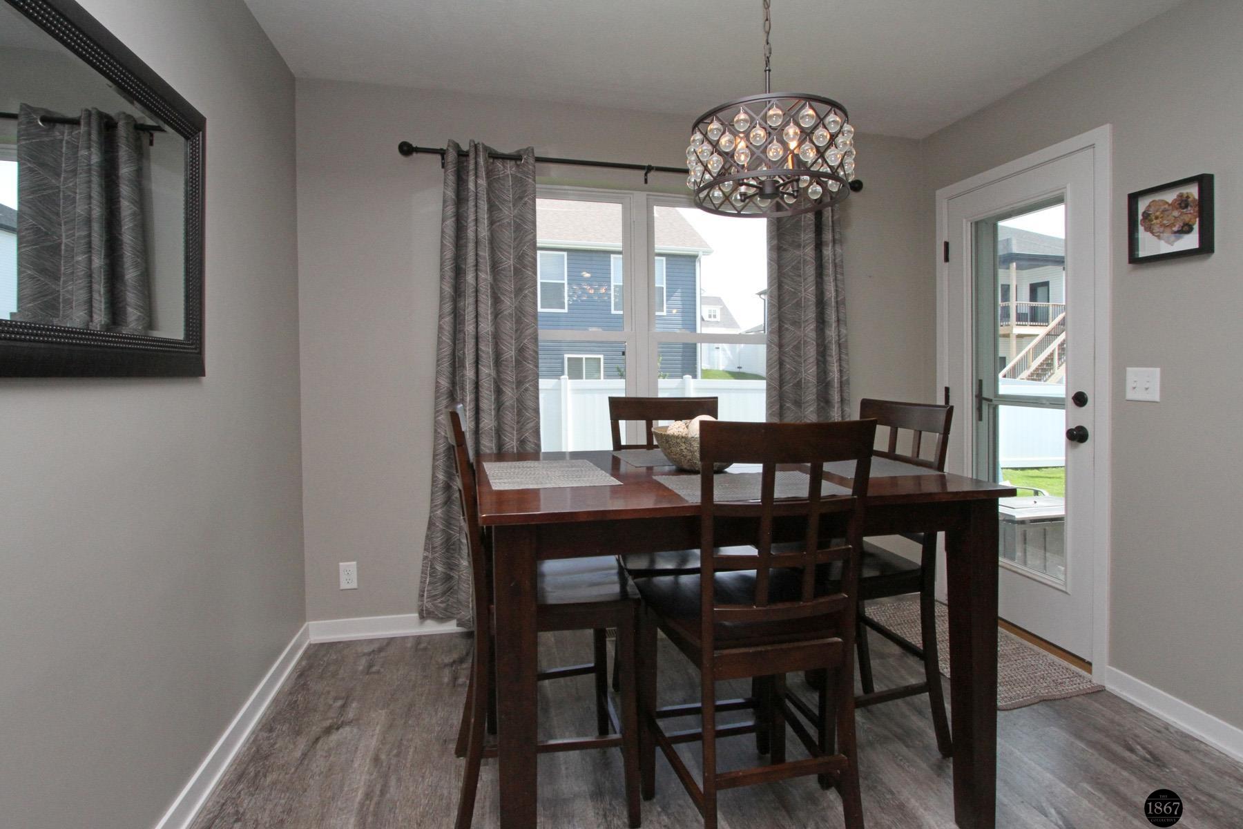 320 Woodland
