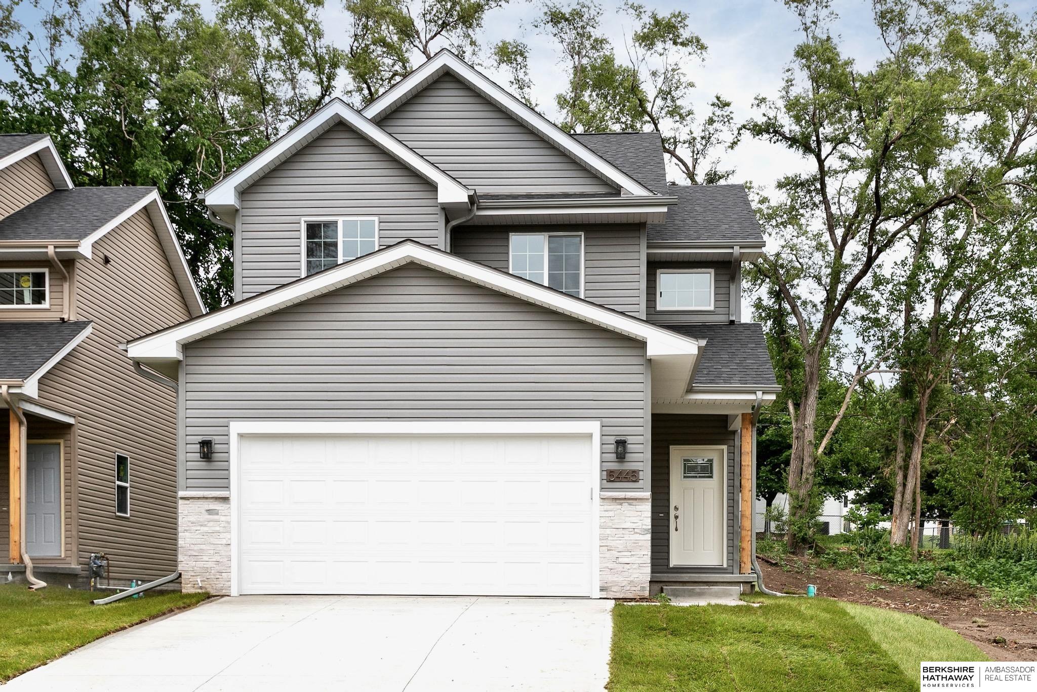 5445 S 51st Street, Omaha NE 68117