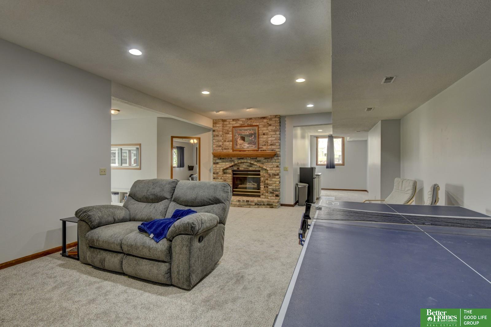 10032 Kings Drive, Omaha, Nebraska image 29