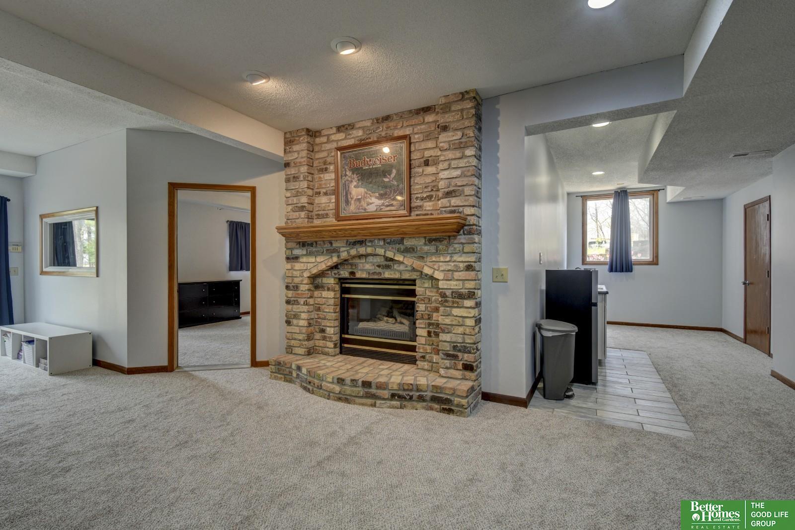 10032 Kings Drive, Omaha, Nebraska image 31