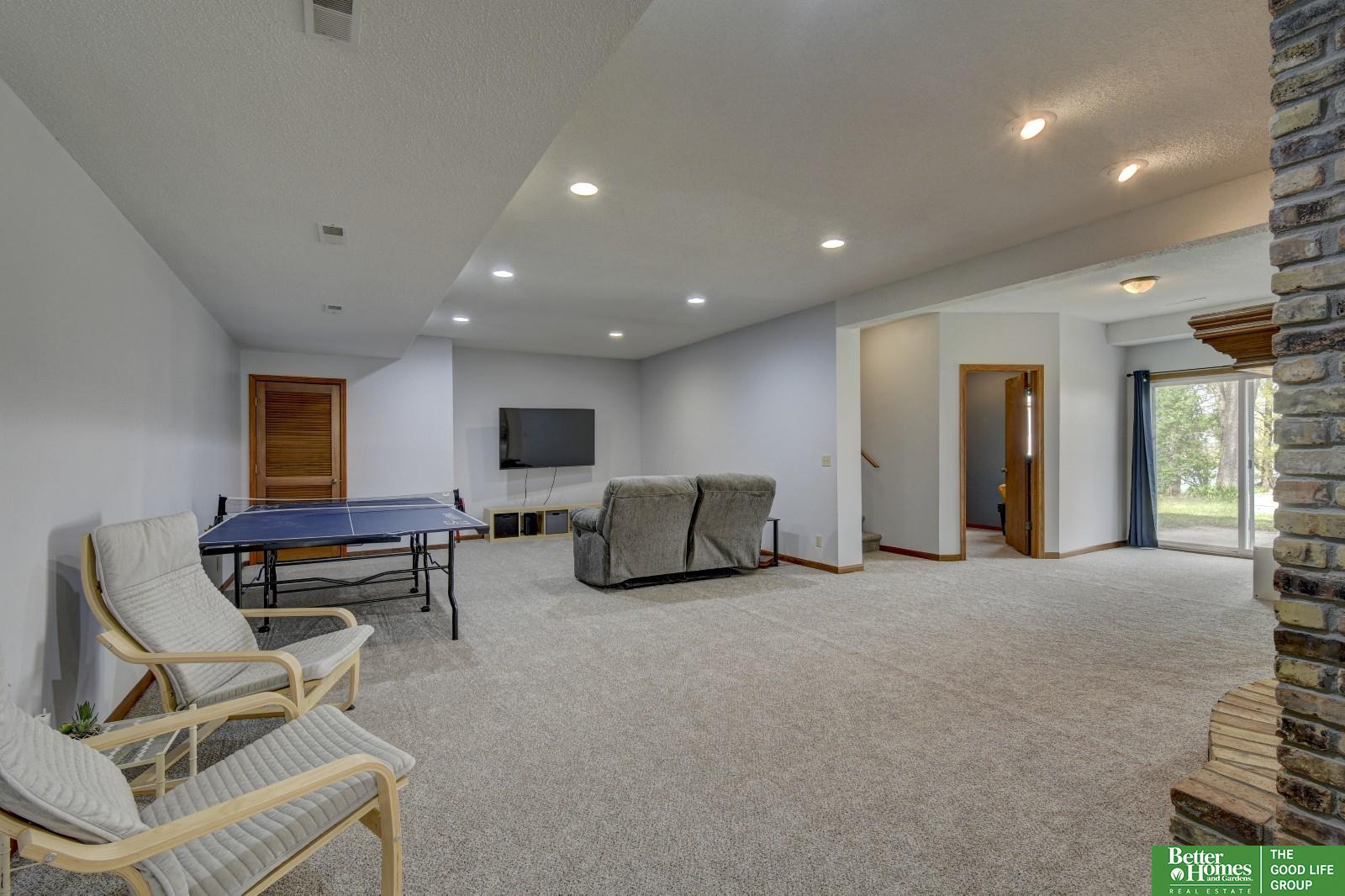 10032 Kings Drive, Omaha, Nebraska image 33