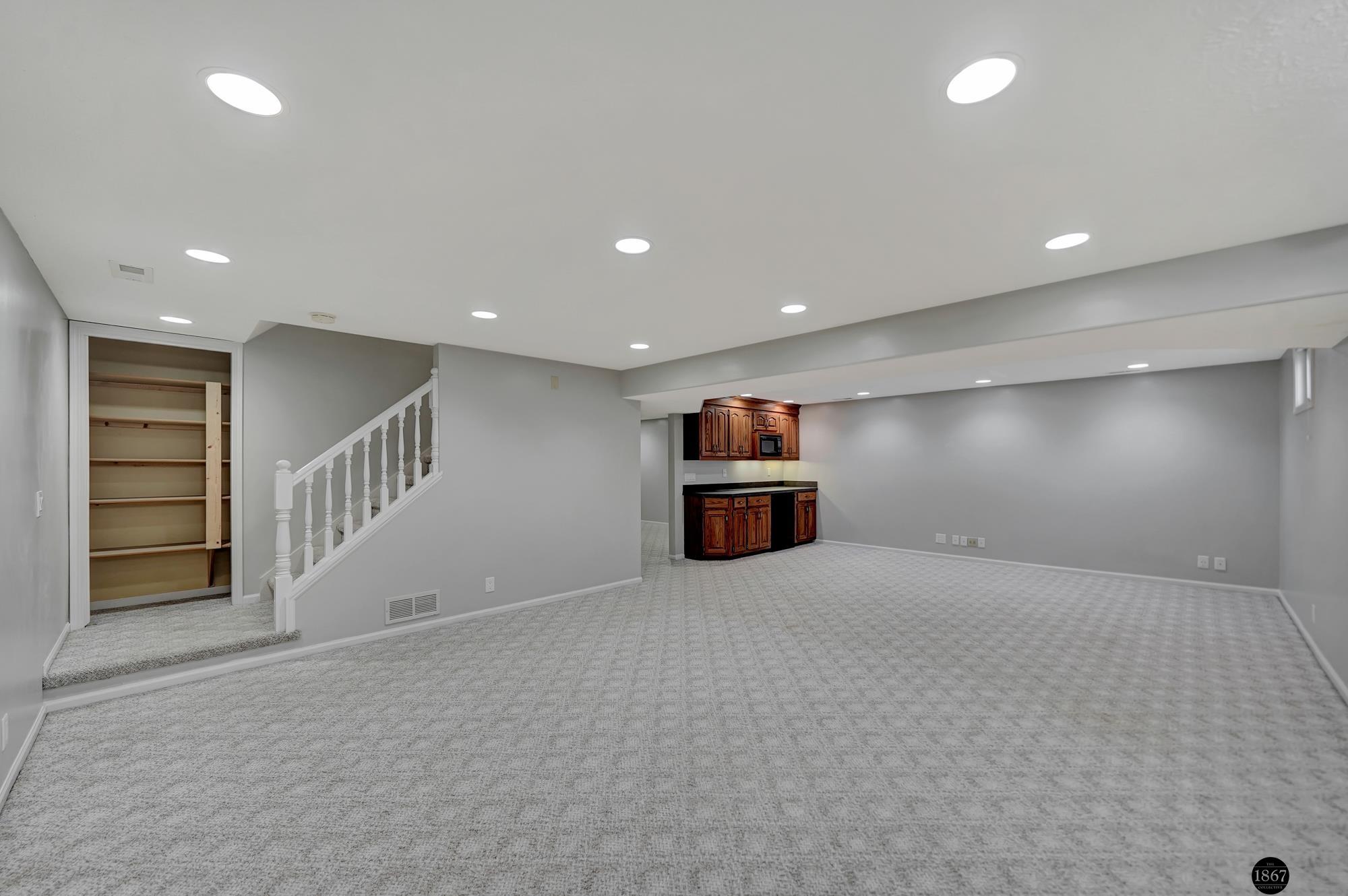 6041 Fleetwood Drive, Lincoln, Nebraska image 36
