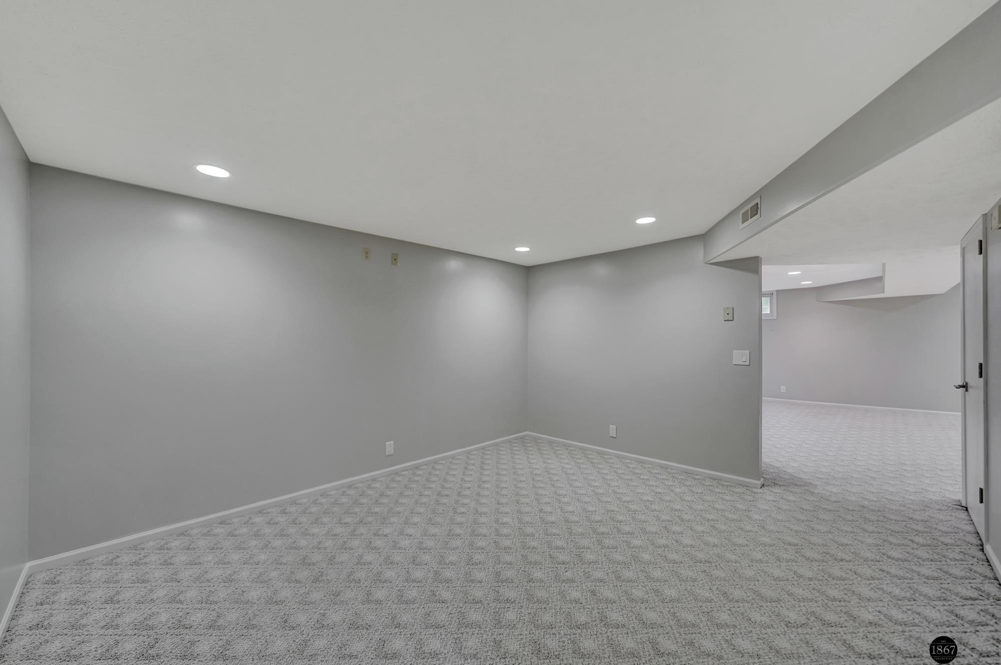 6041 Fleetwood Drive, Lincoln, Nebraska image 39