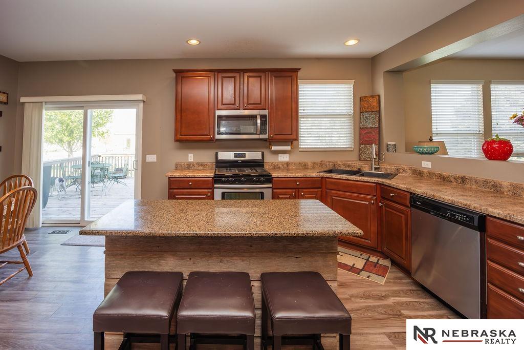 15929 Rosewater Parkway, Bennington, Nebraska image 13