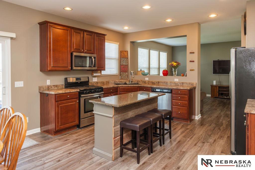 15929 Rosewater Parkway, Bennington, Nebraska image 14
