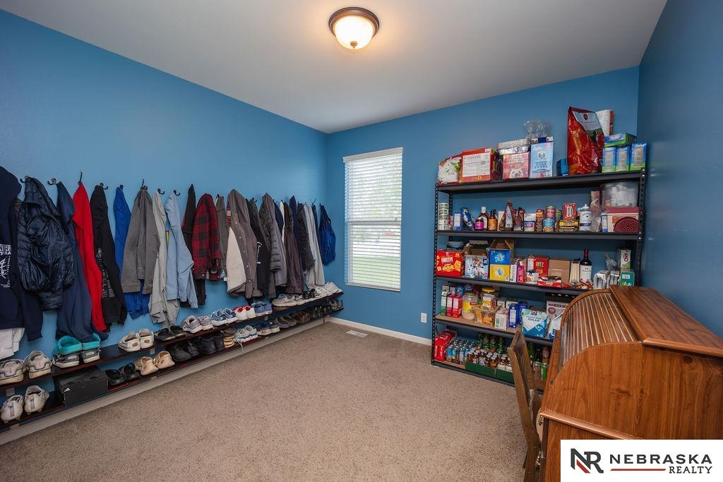 15929 Rosewater Parkway, Bennington, Nebraska image 17