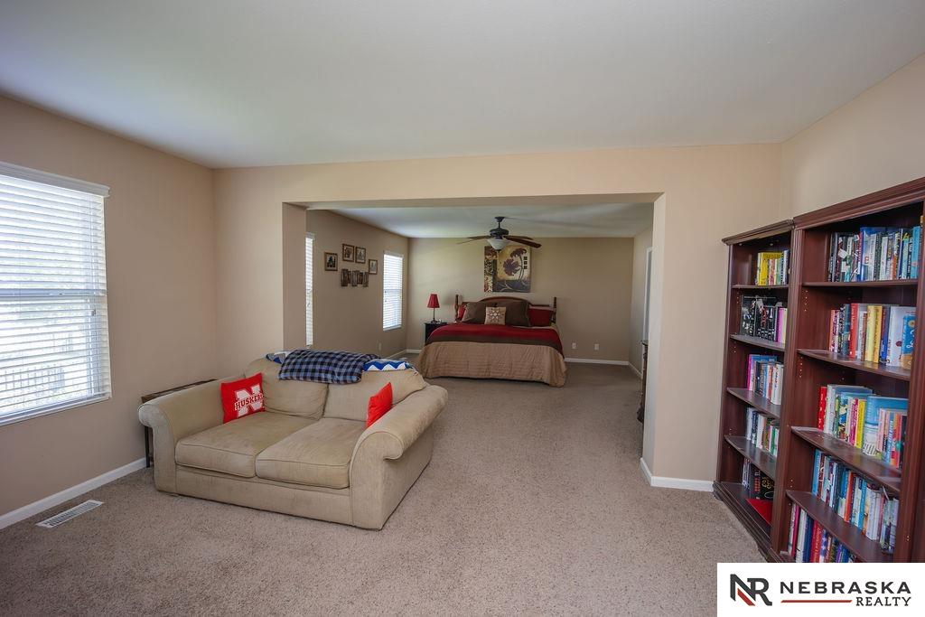 15929 Rosewater Parkway, Bennington, Nebraska image 25