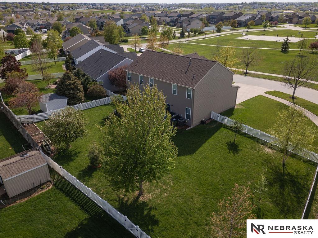 15929 Rosewater Parkway, Bennington, Nebraska image 4
