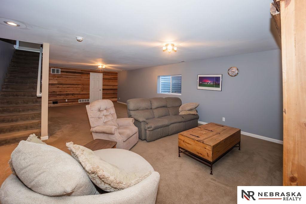 15929 Rosewater Parkway, Bennington, Nebraska image 31