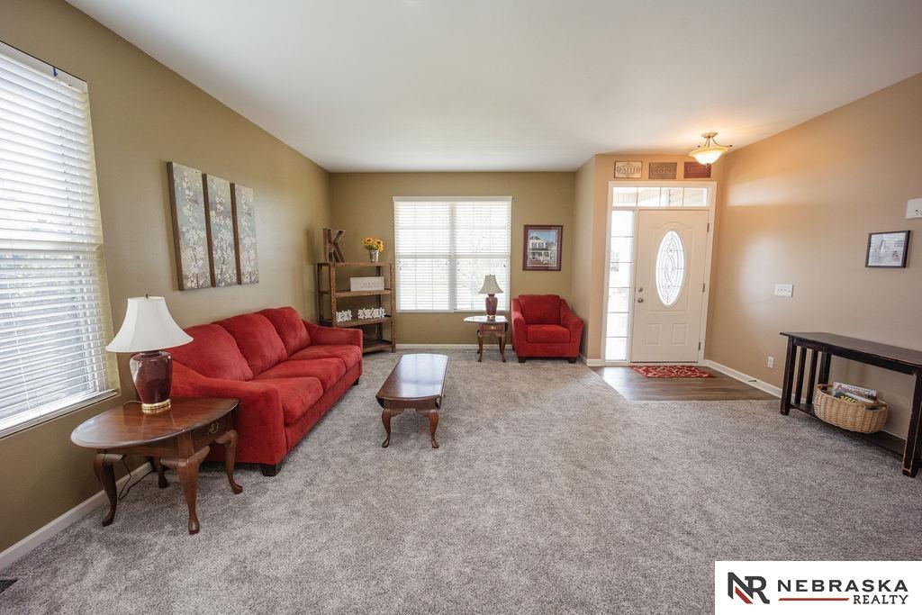 15929 Rosewater Parkway, Bennington, Nebraska image 9