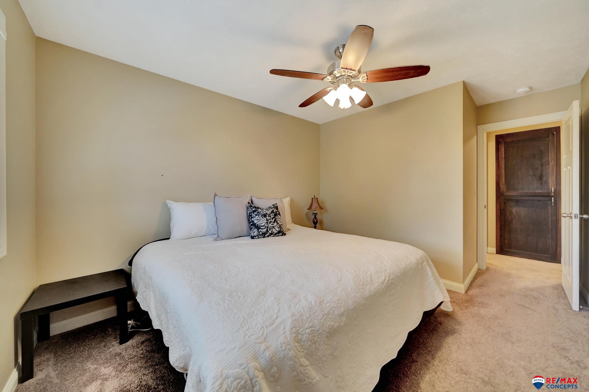 6609 Shenandoah Court, Lincoln, Nebraska image 16