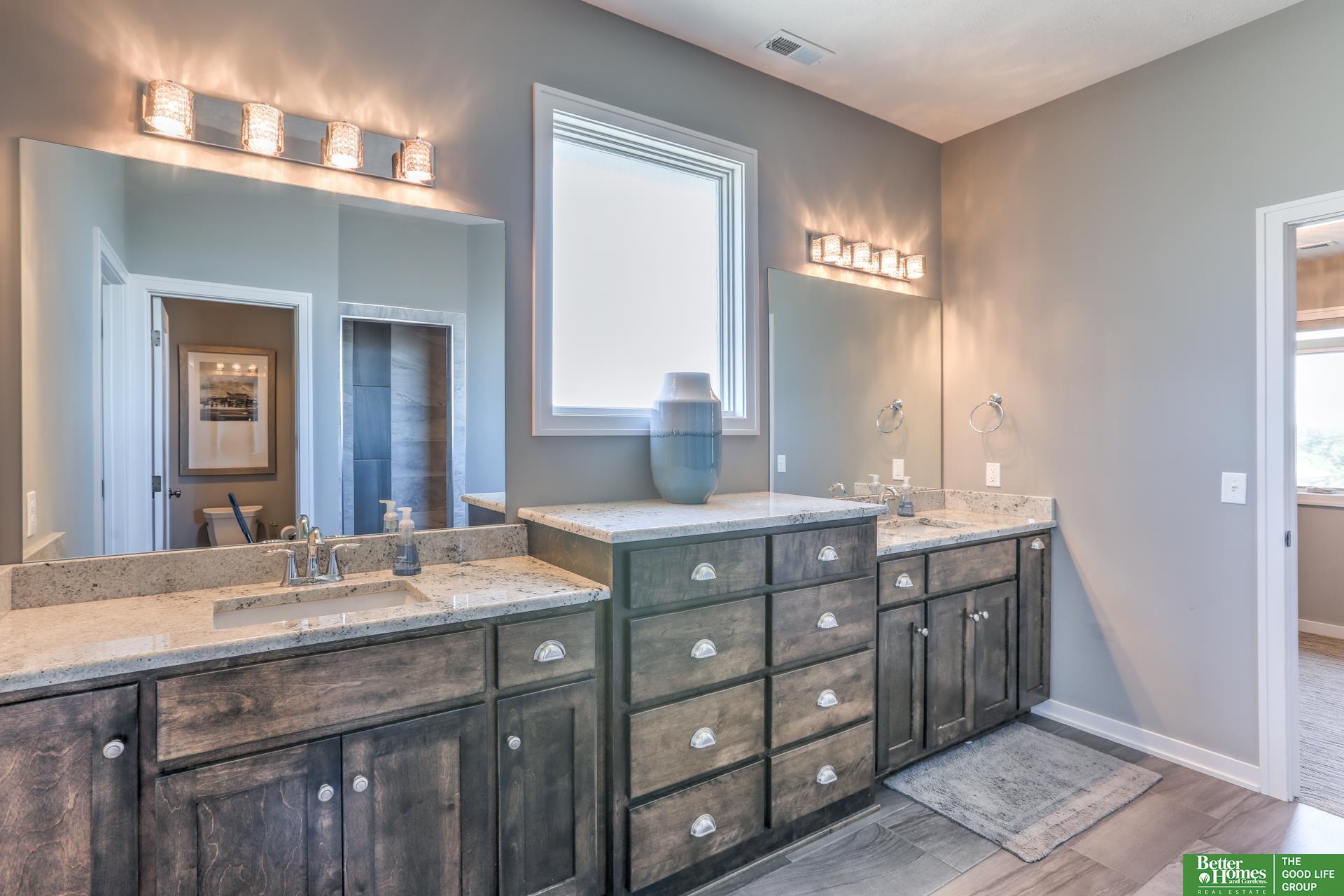 21308 Himebaugh Street, Elkhorn, Nebraska image 20