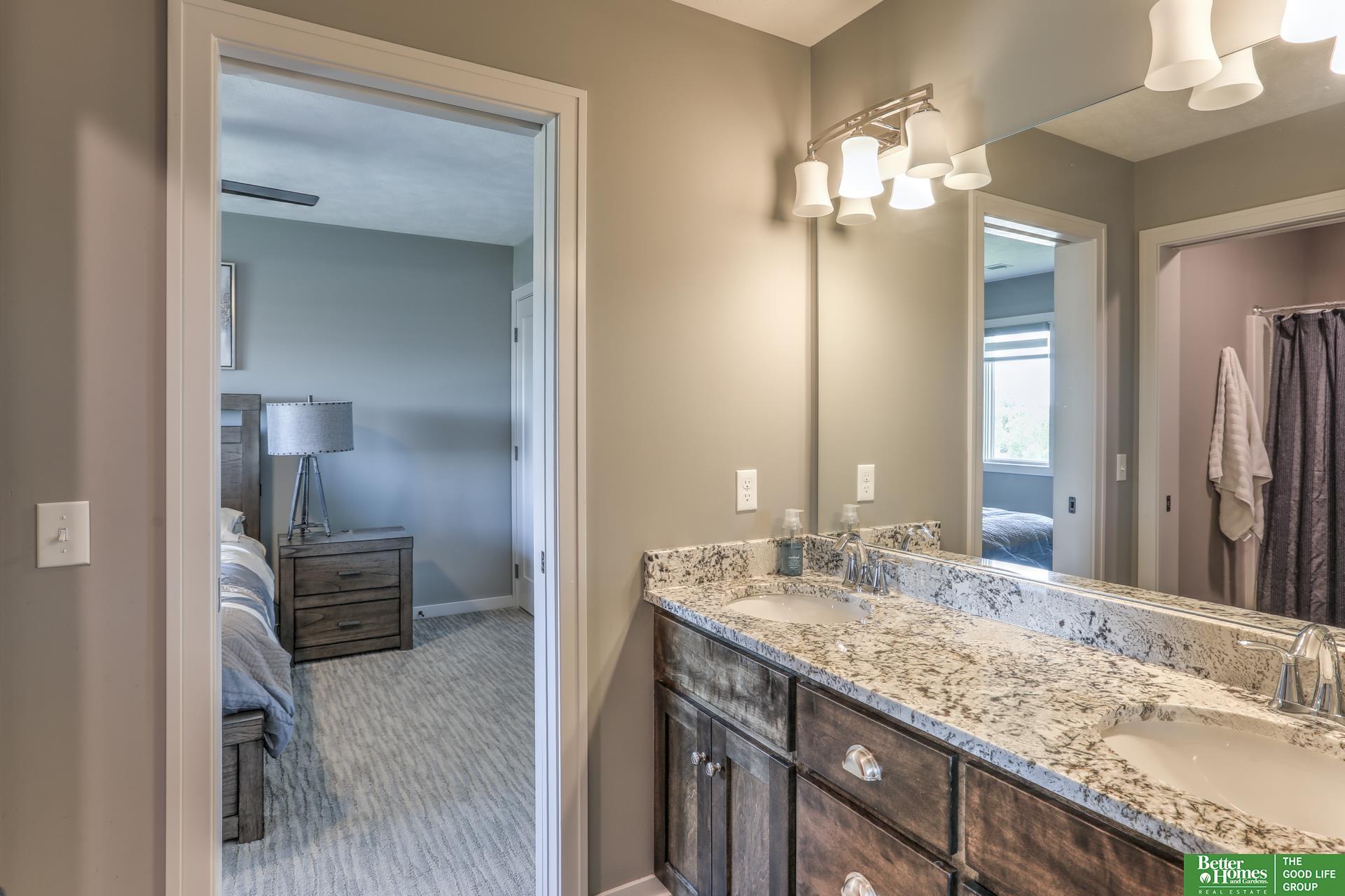 21308 Himebaugh Street, Elkhorn, Nebraska image 24