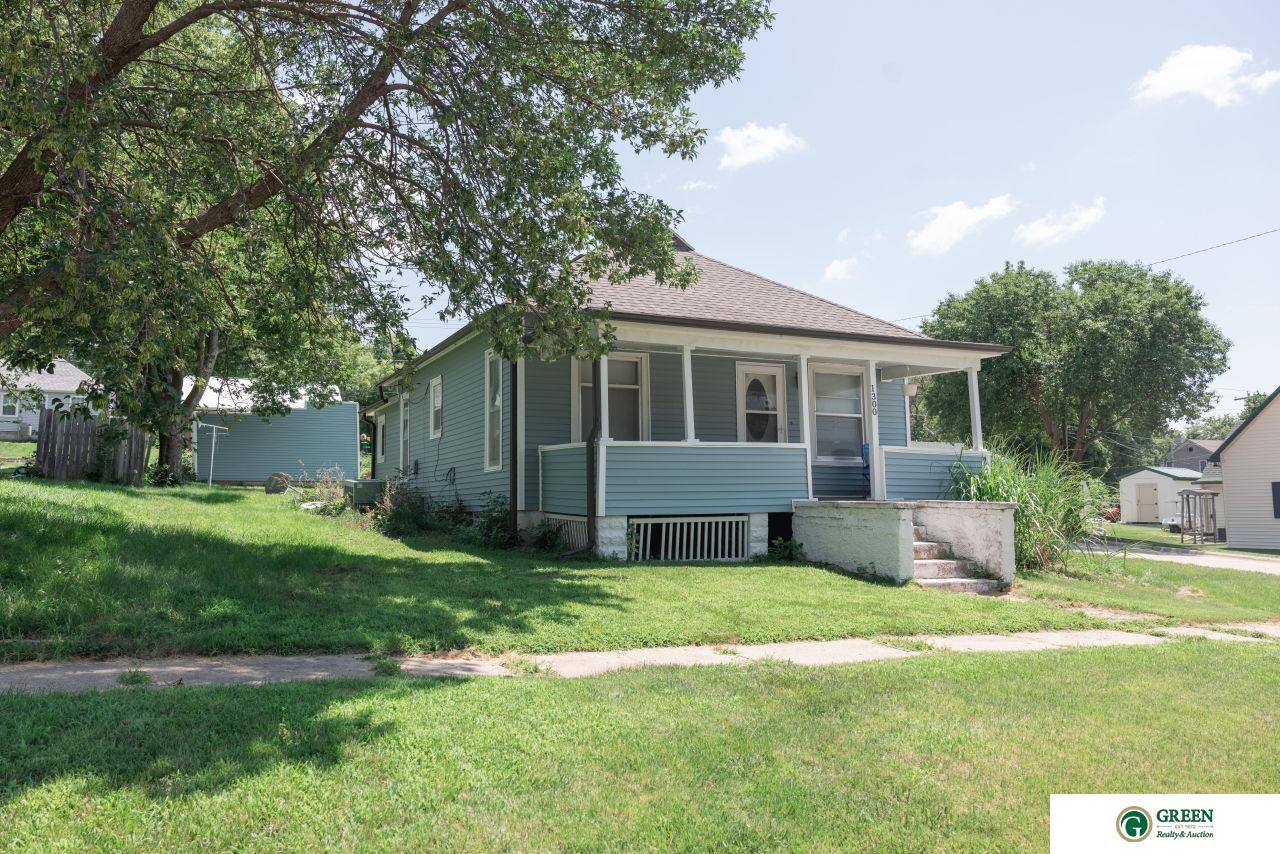 1300 N Burlington Avenue, York, Nebraska image 23
