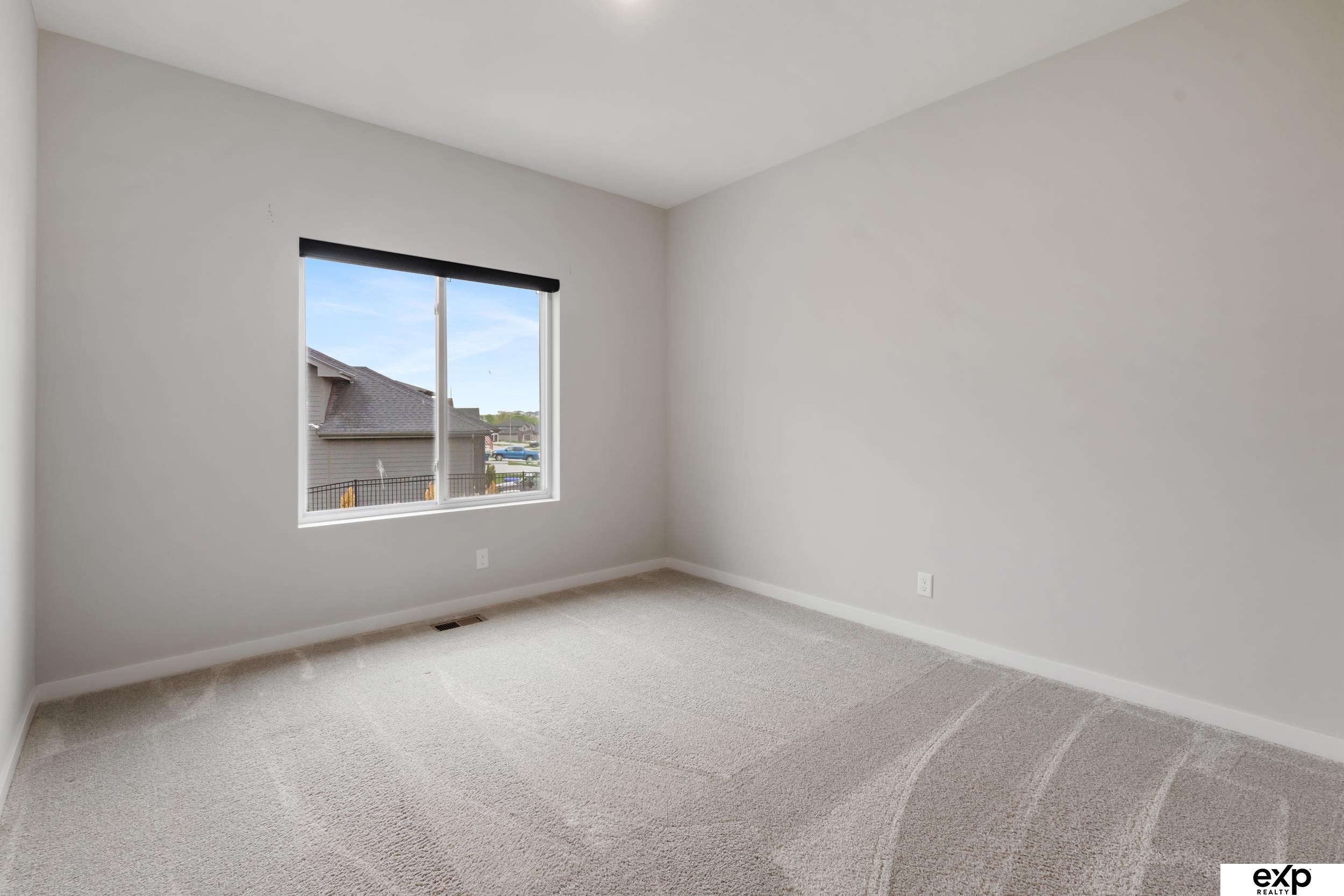 5701 N 208 Street, Elkhorn, Nebraska image 29