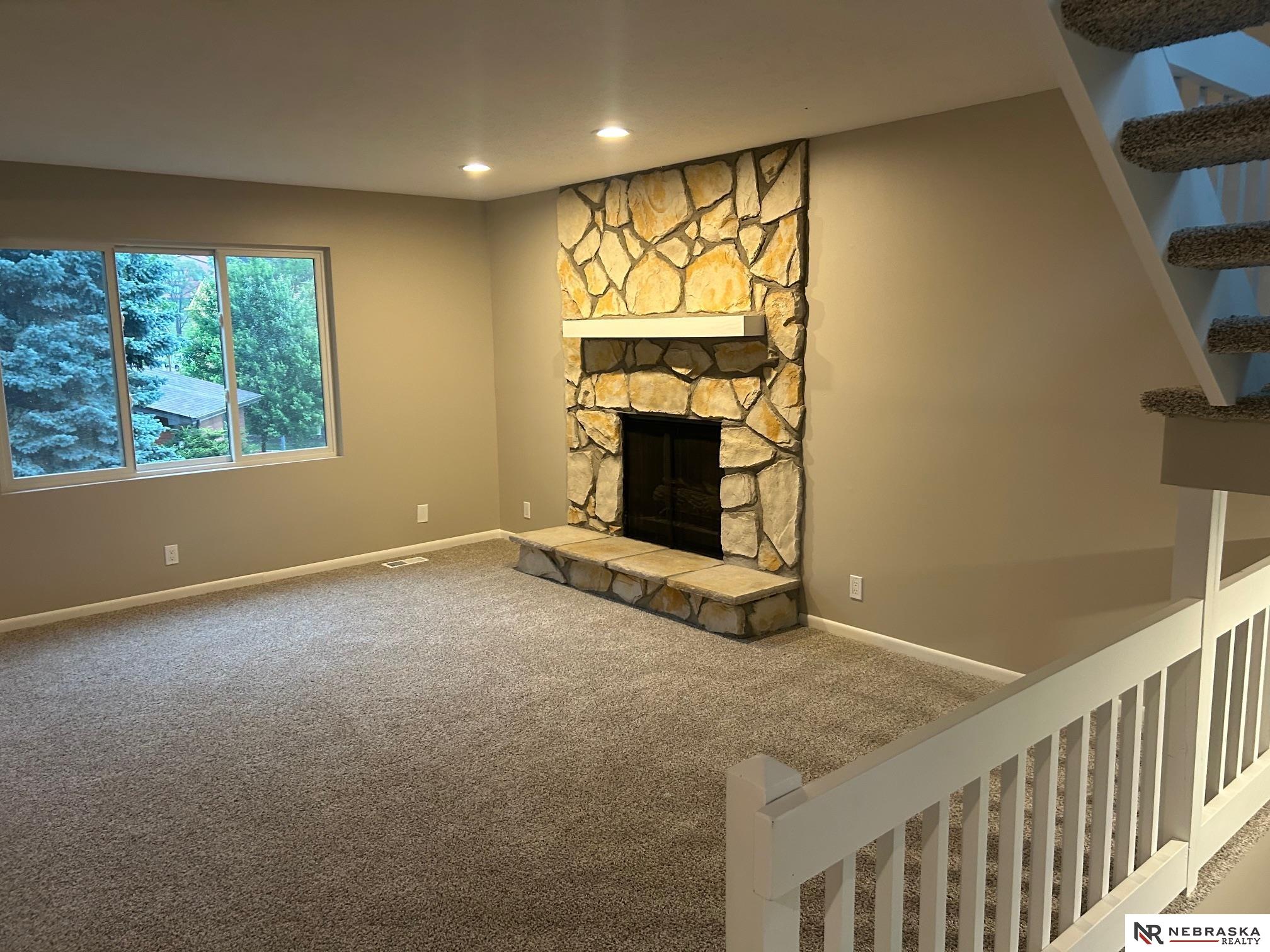 7155 N 81st Plaza, Omaha, Nebraska image 12