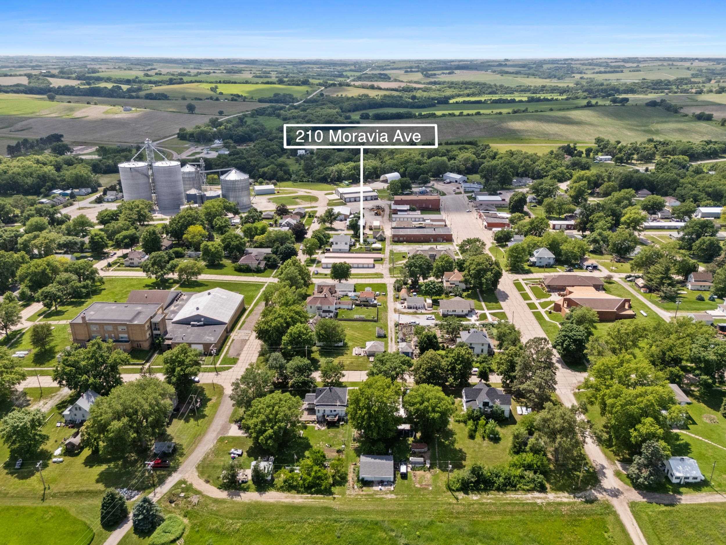 210 W Moravia Avenue, Prague, Nebraska image 1