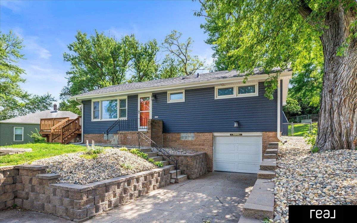 1912 Freeman Drive, Bellevue, Nebraska image 1