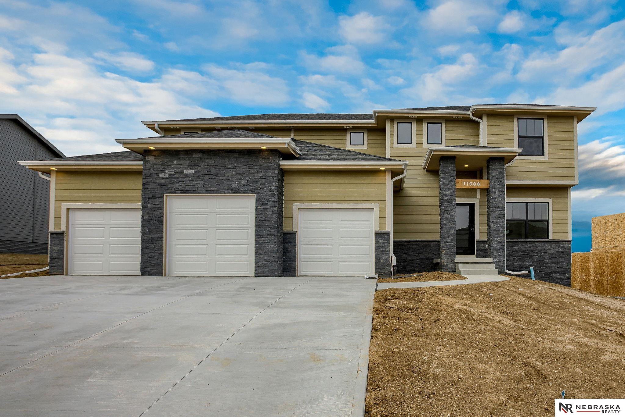 10903 Ranch Drive, Papillion, Nebraska image 1