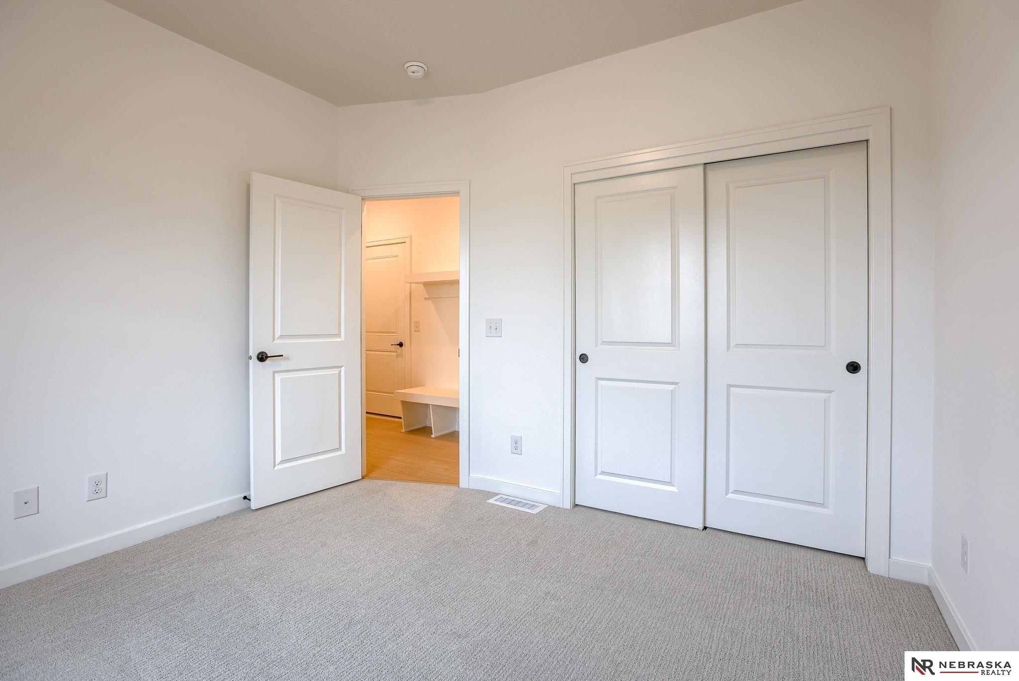 10903 Ranch Drive, Papillion, Nebraska image 27