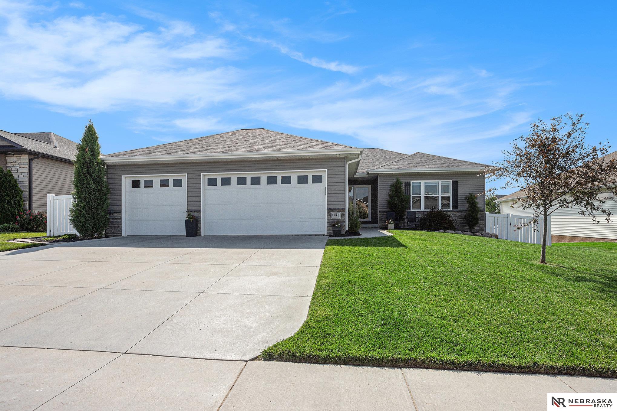 1154 N 100th Street, Lincoln, Nebraska image 1