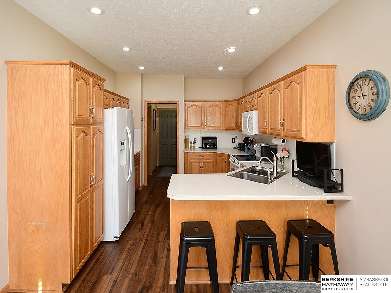 8215 S 107 Street, La Vista, Nebraska image 11