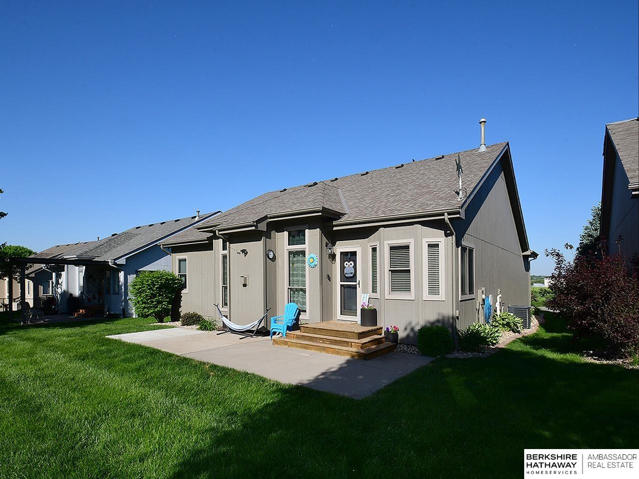 8215 S 107 Street, La Vista, Nebraska image 27