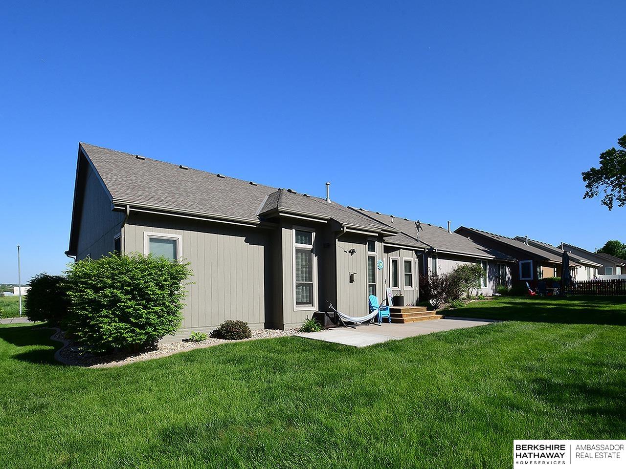 8215 S 107 Street, La Vista, Nebraska image 30