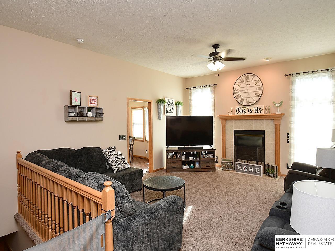 8215 S 107 Street, La Vista, Nebraska image 5