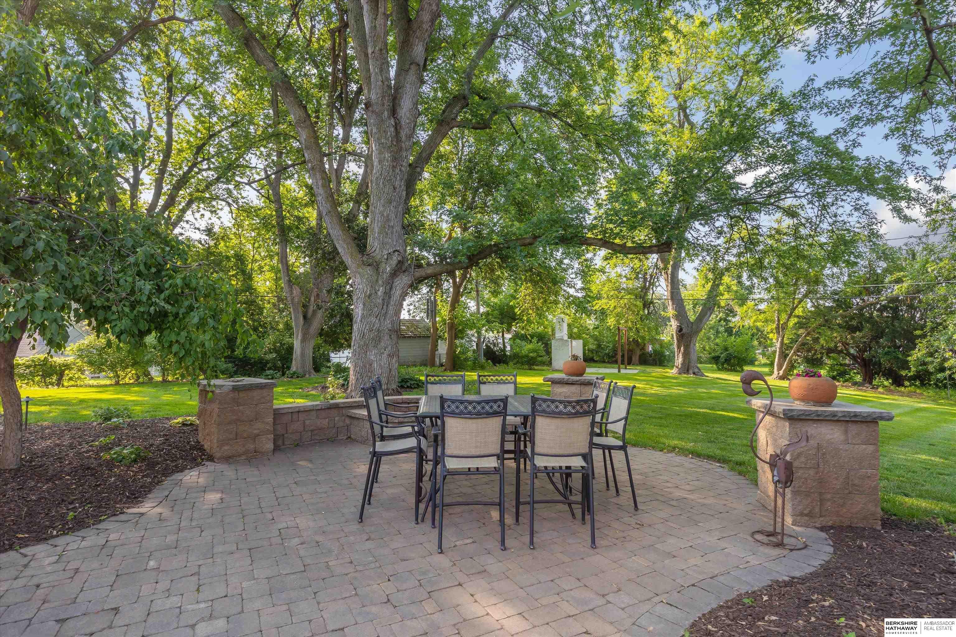 9015 Hickory Street, Omaha, Nebraska image 4