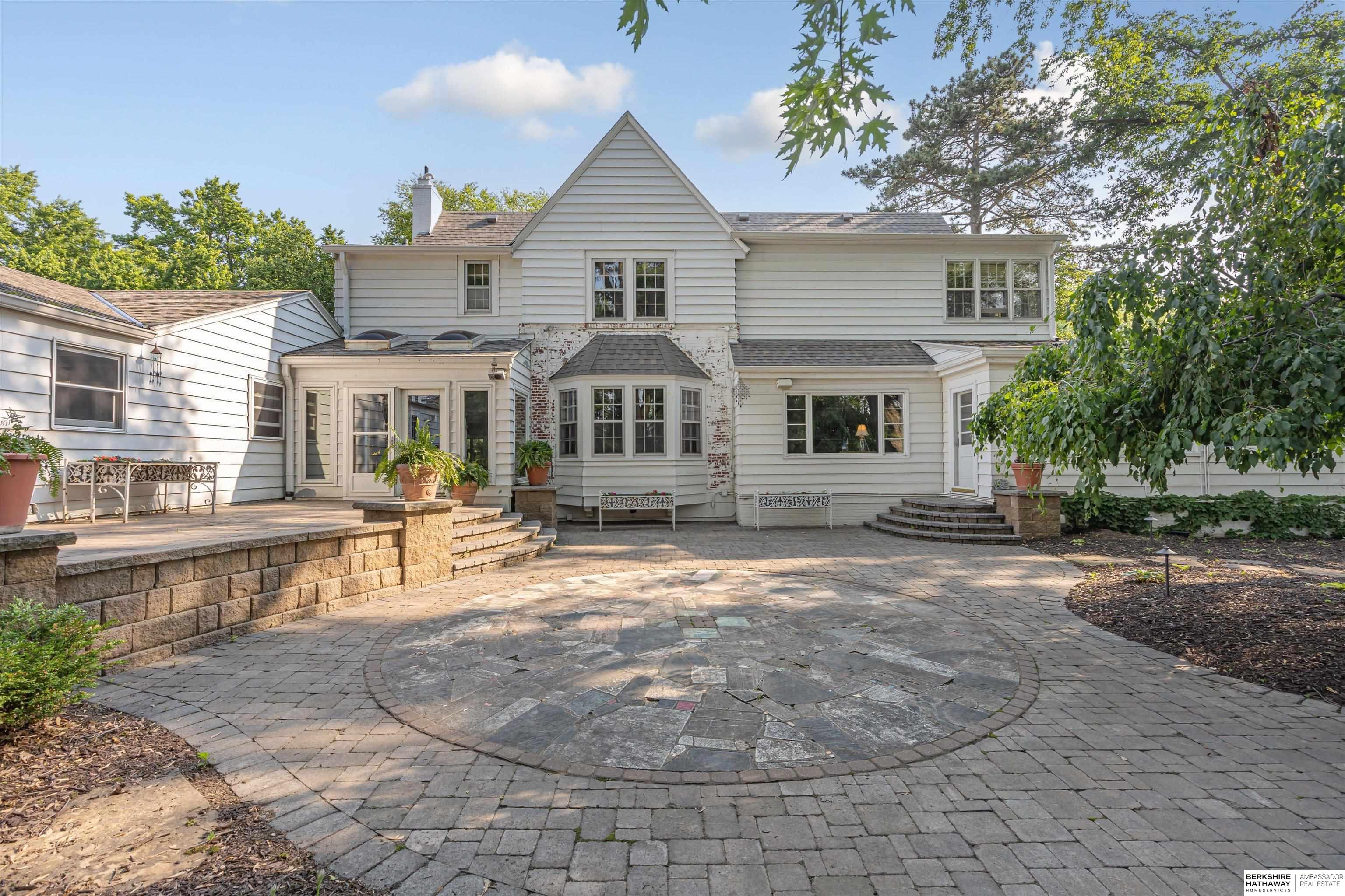 9015 Hickory Street, Omaha, Nebraska image 5
