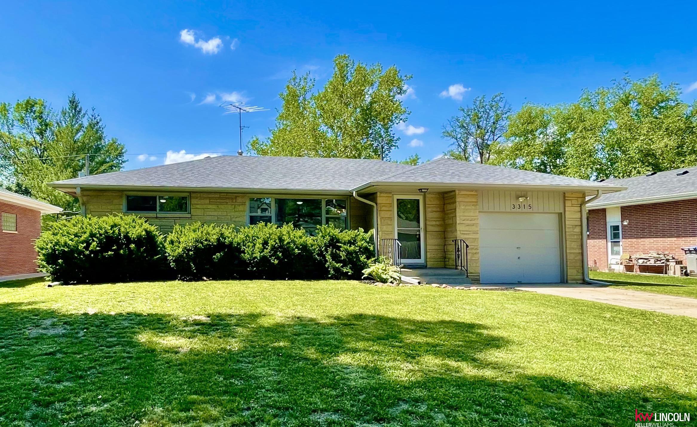 3315 Hillside Street, Lincoln, Nebraska image 1