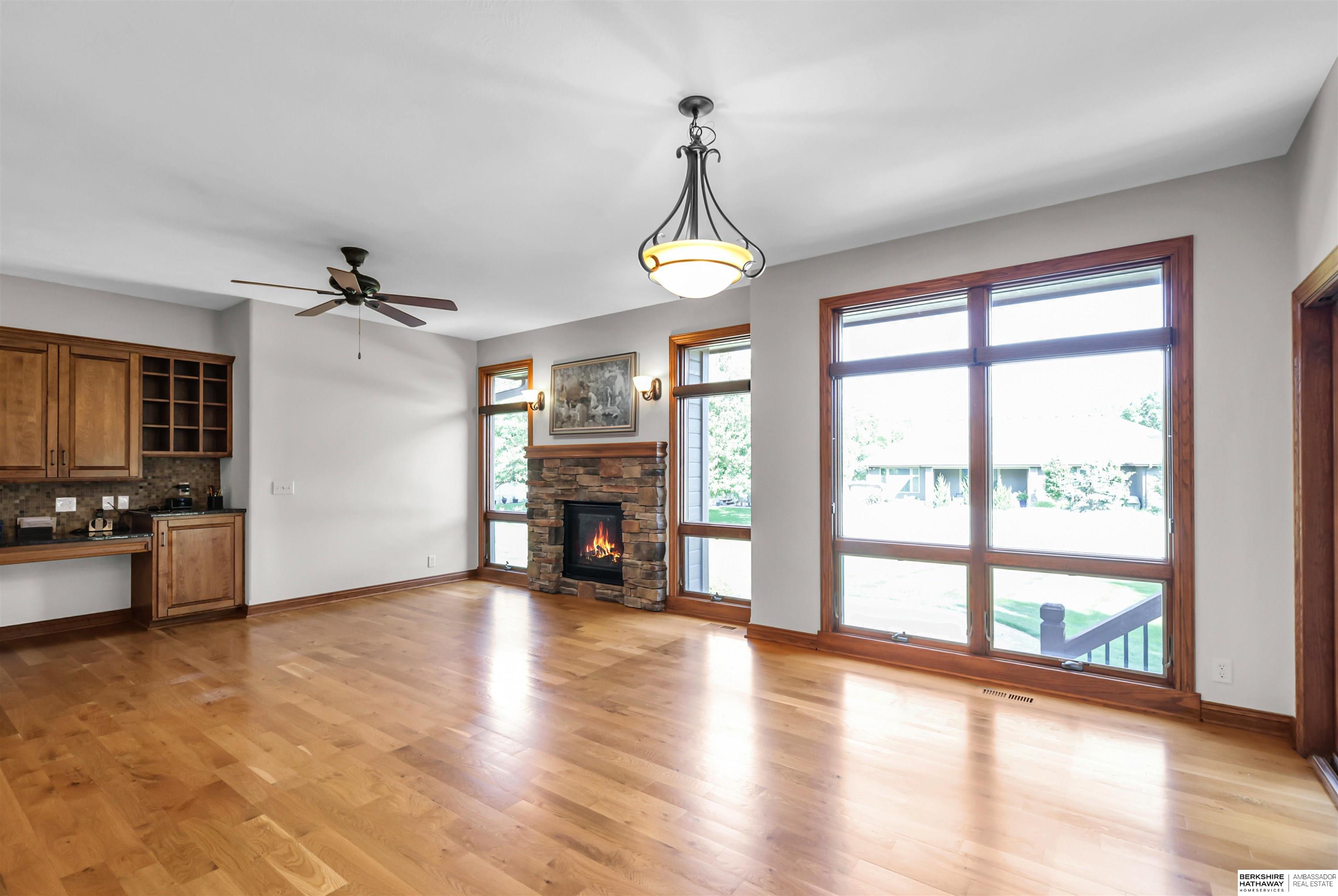 10149 Edward Street, La Vista, Nebraska image 32