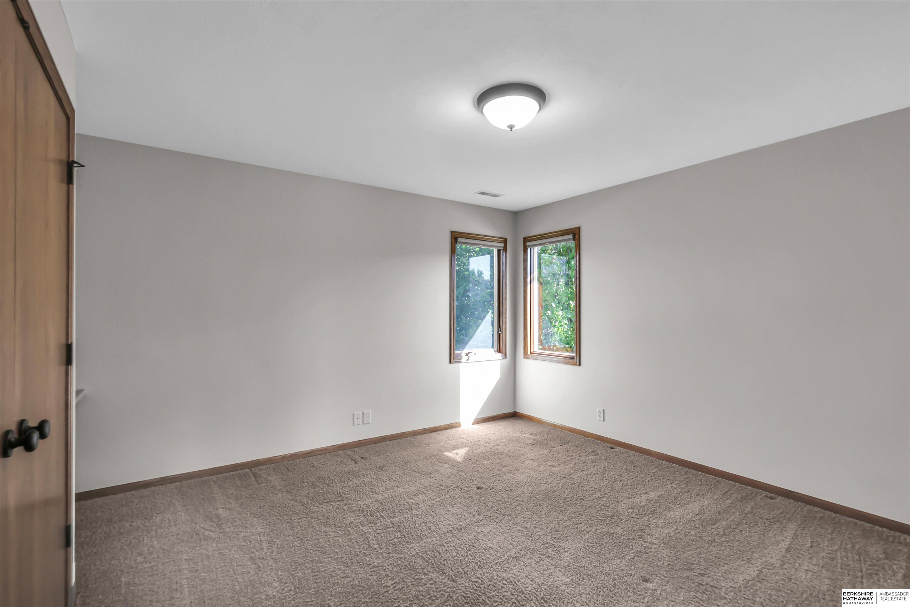 10149 Edward Street, La Vista, Nebraska image 42