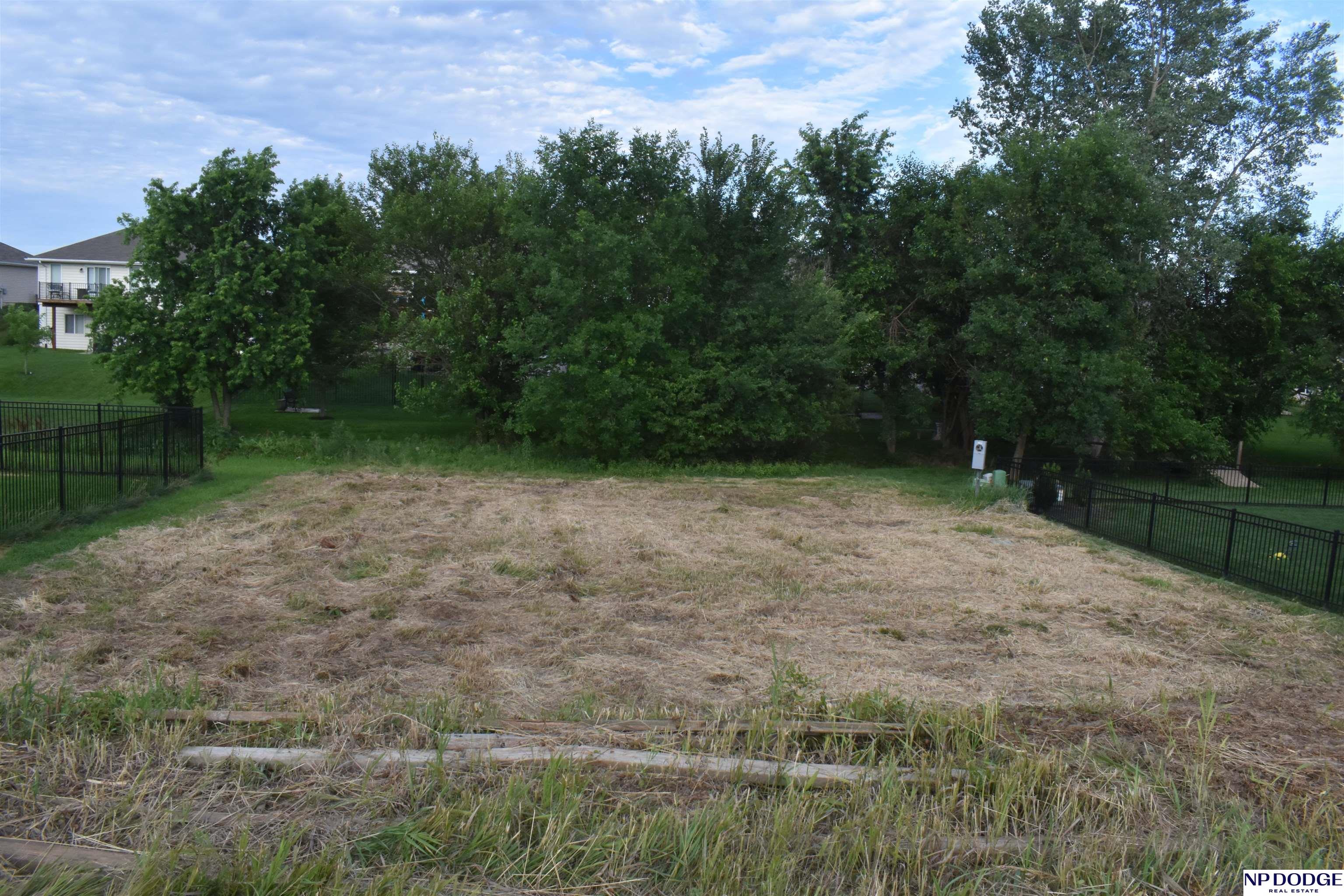 10409 Rosewater Parkway, Bennington, Nebraska image 2
