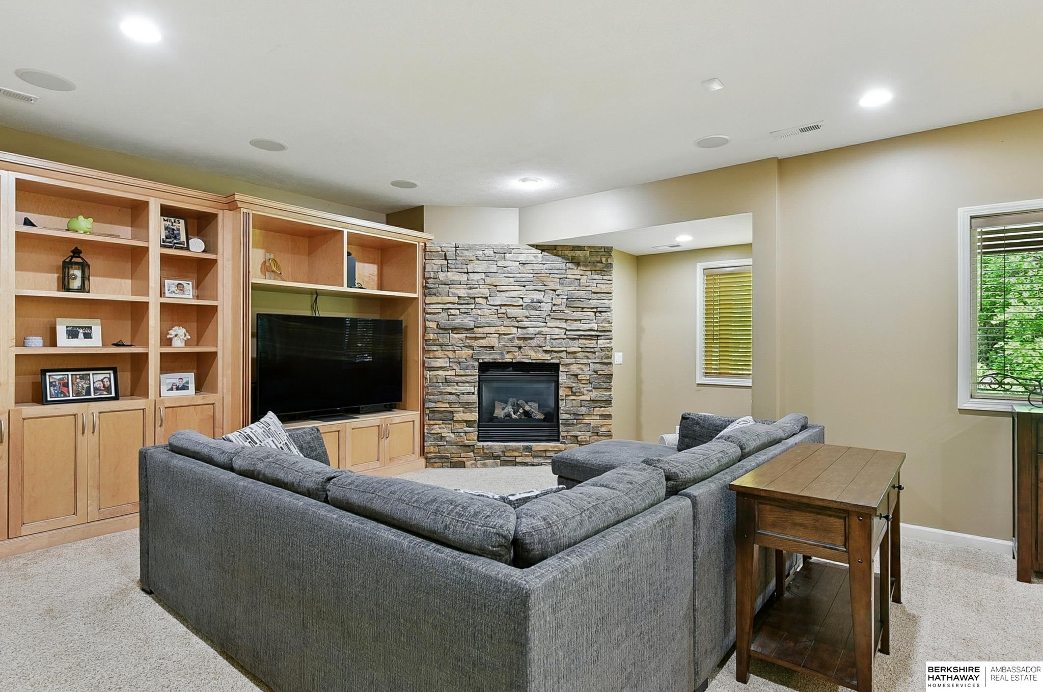 408 S 197th Street, Omaha, Nebraska image 21