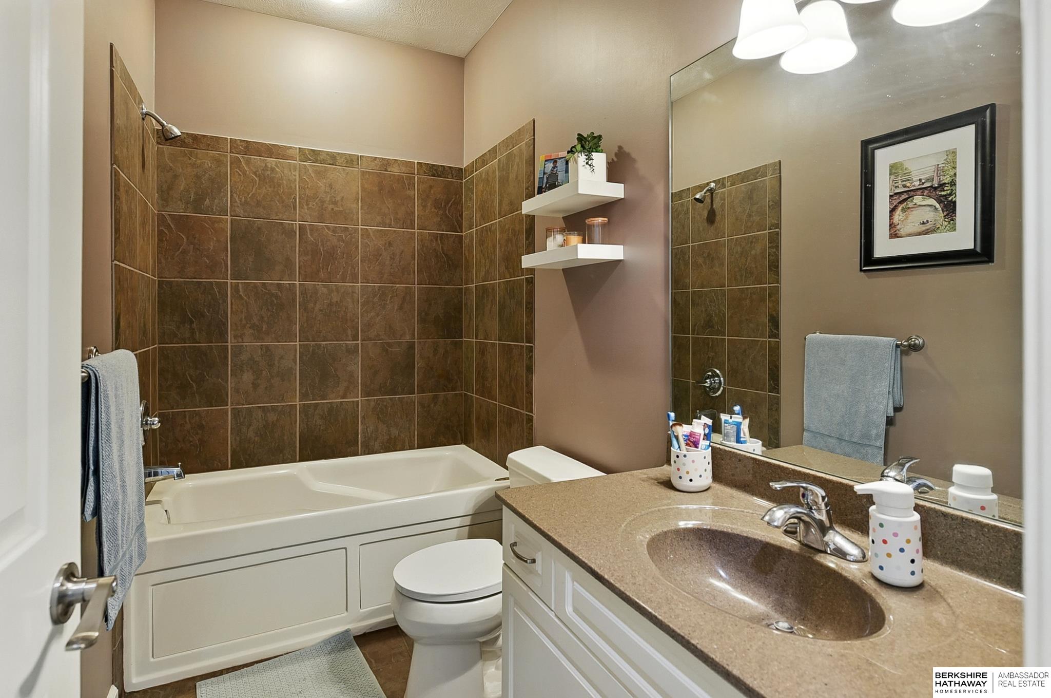 408 S 197th Street, Omaha, Nebraska image 30