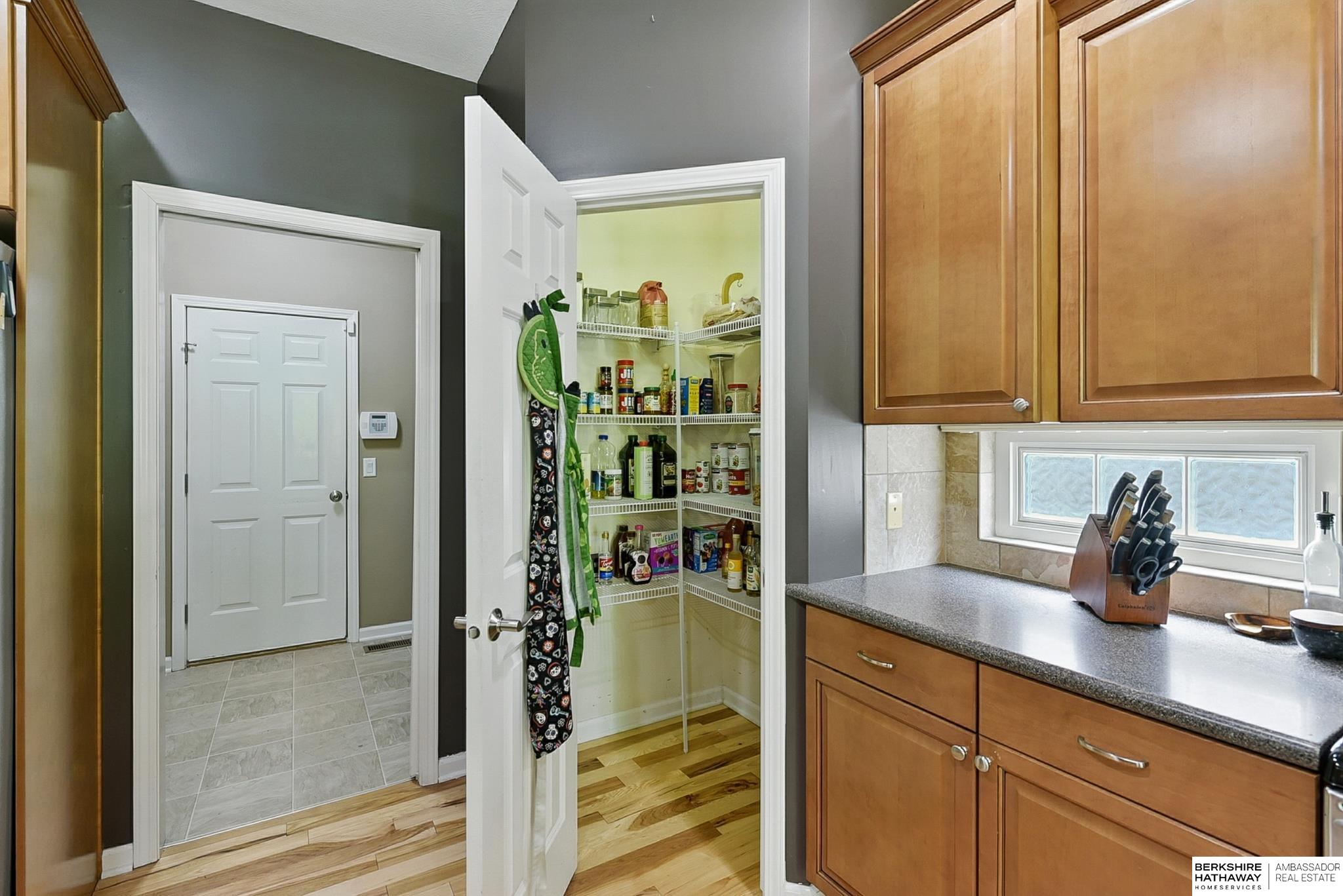 408 S 197th Street, Omaha, Nebraska image 37