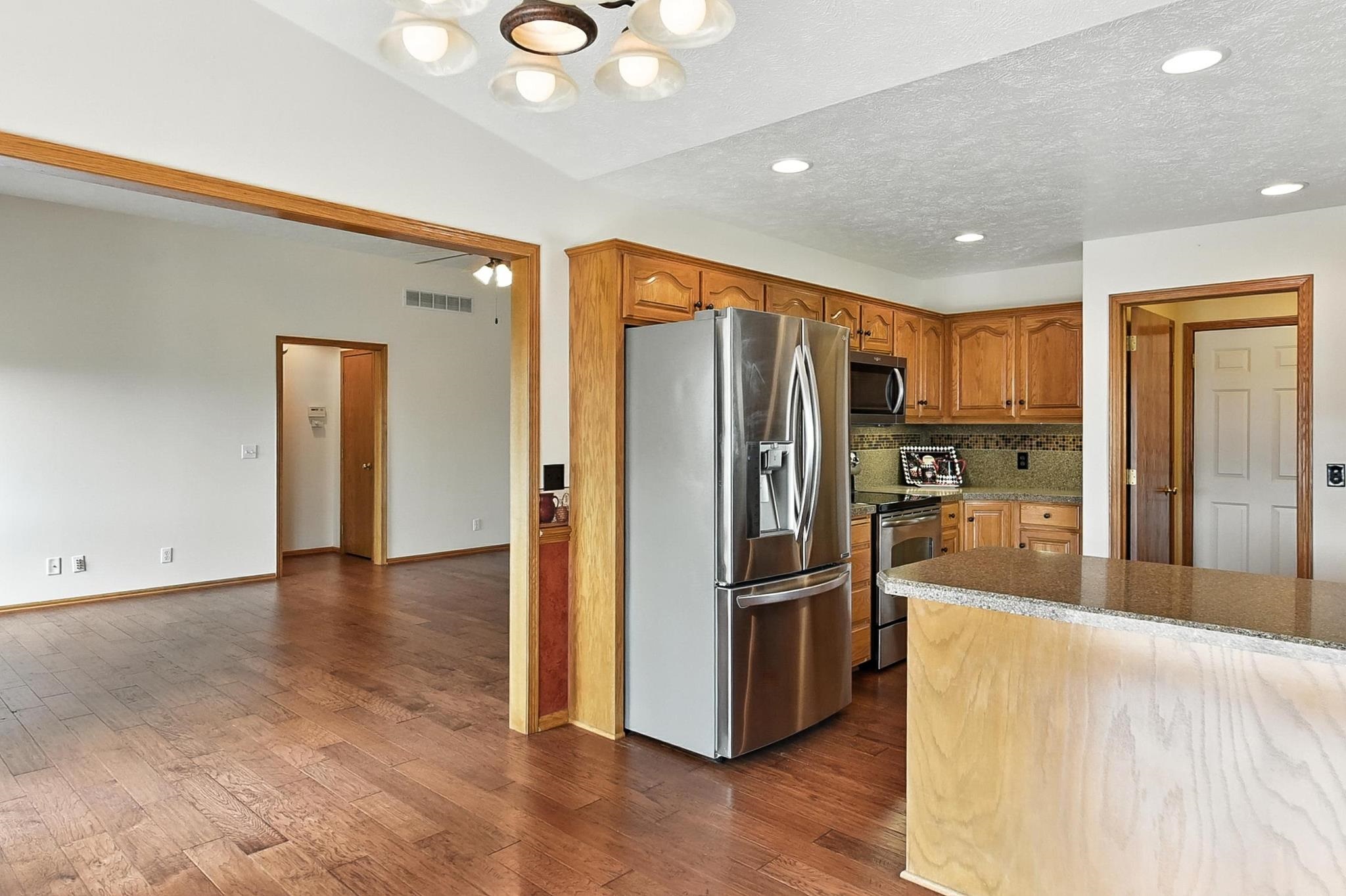 5008 Lakeside Drive, Papillion, Nebraska image 17