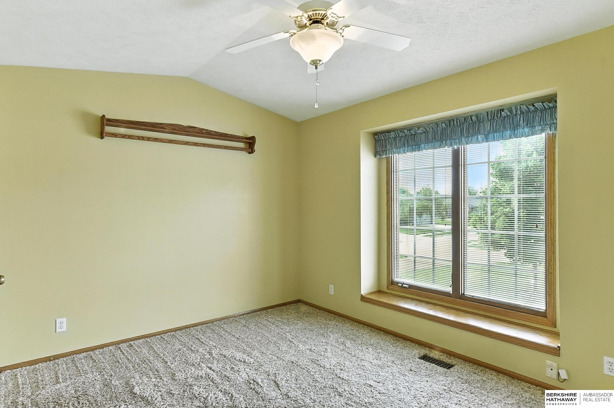5008 Lakeside Drive, Papillion, Nebraska image 23