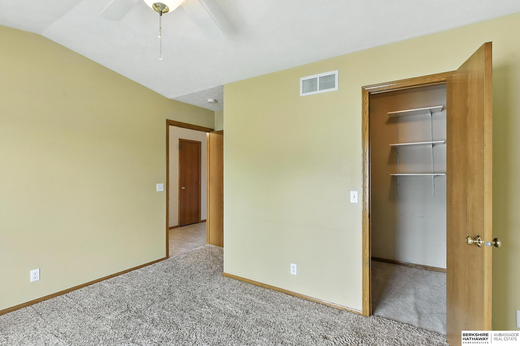 5008 Lakeside Drive, Papillion, Nebraska image 26