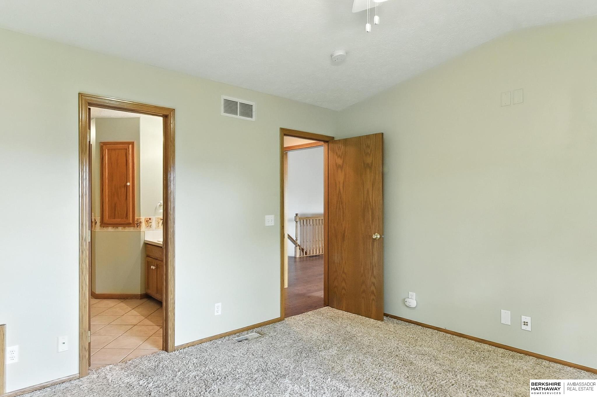 5008 Lakeside Drive, Papillion, Nebraska image 29