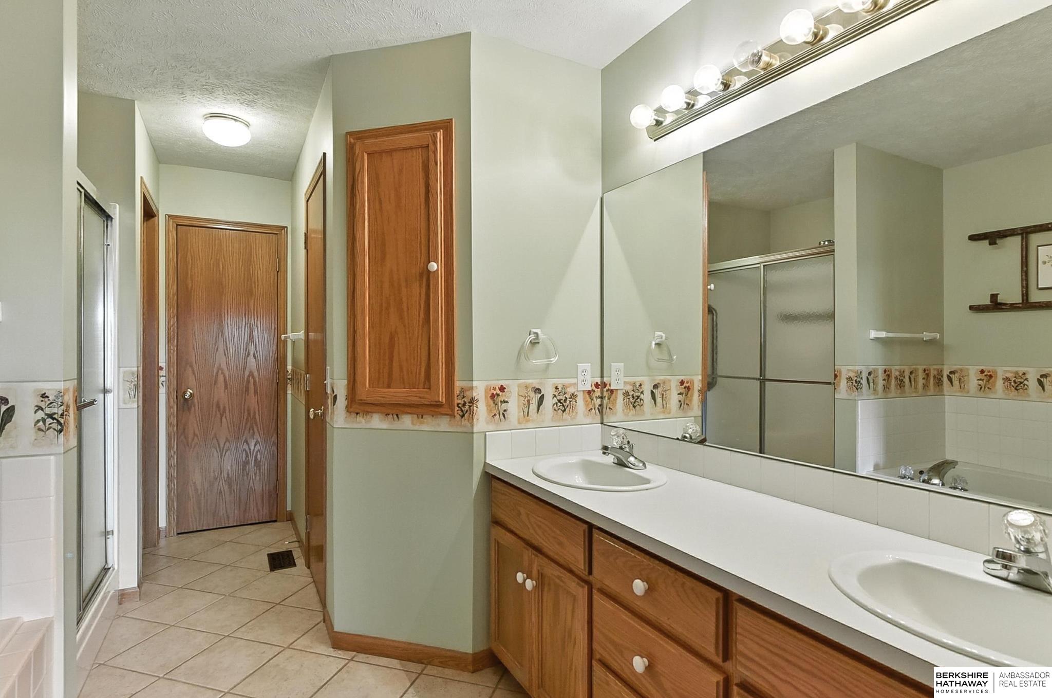5008 Lakeside Drive, Papillion, Nebraska image 31