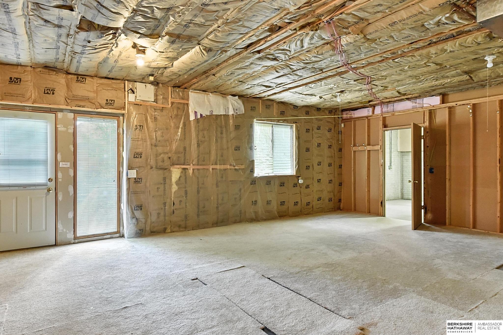 5008 Lakeside Drive, Papillion, Nebraska image 35
