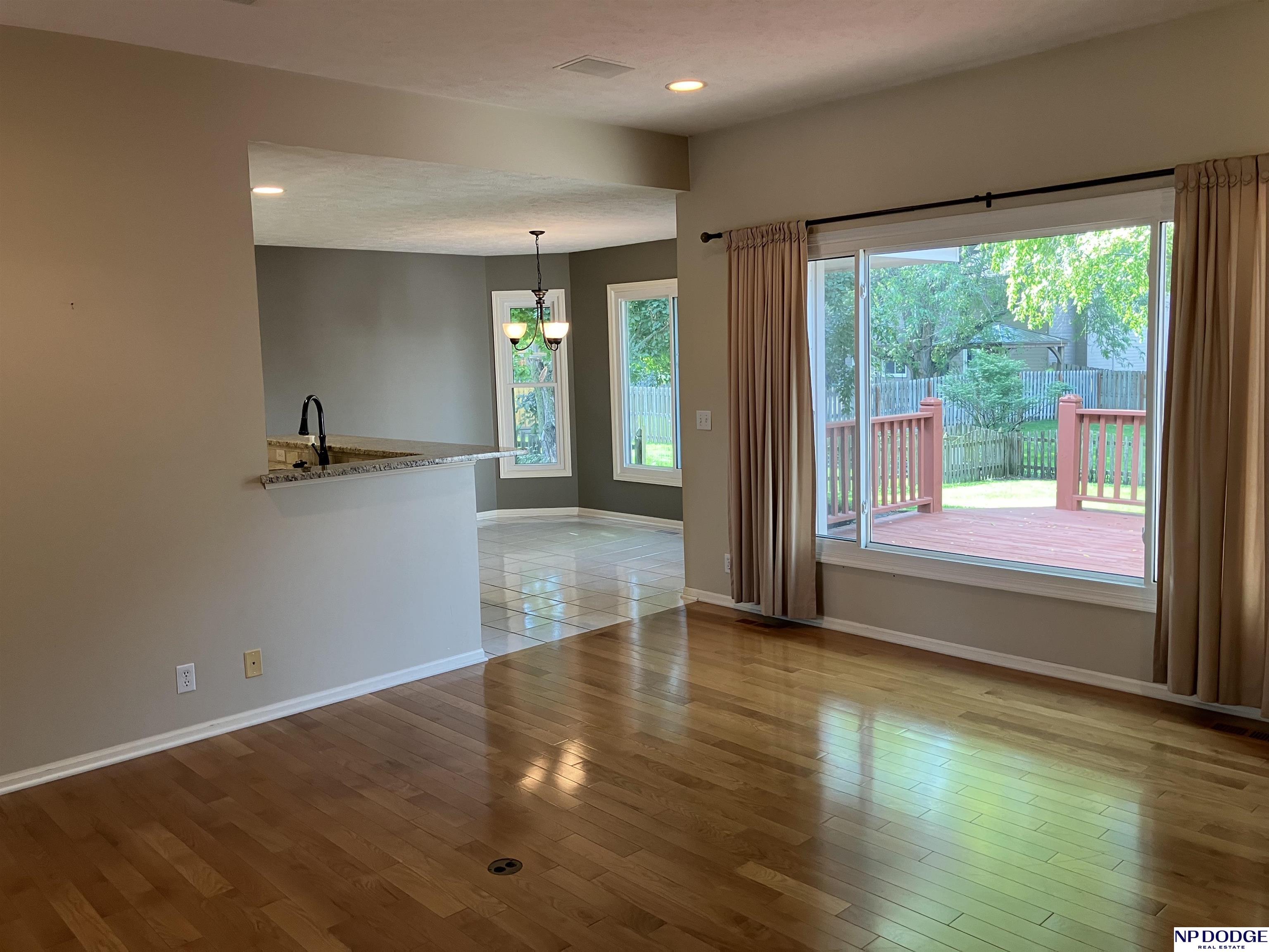 13719 Hillsborough Drive, Omaha, Nebraska image 8